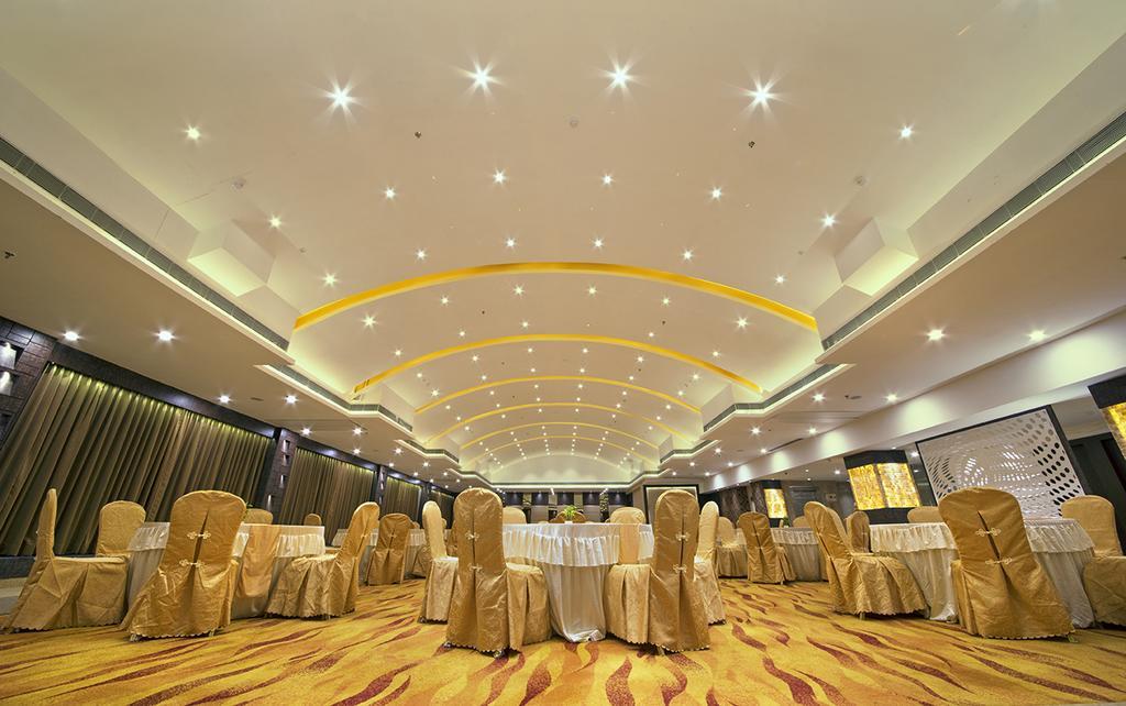 เดอะ เฟิร์น เรสซิเดนซี กลกาตา Hotel โกลกาตา ภายนอก รูปภาพ