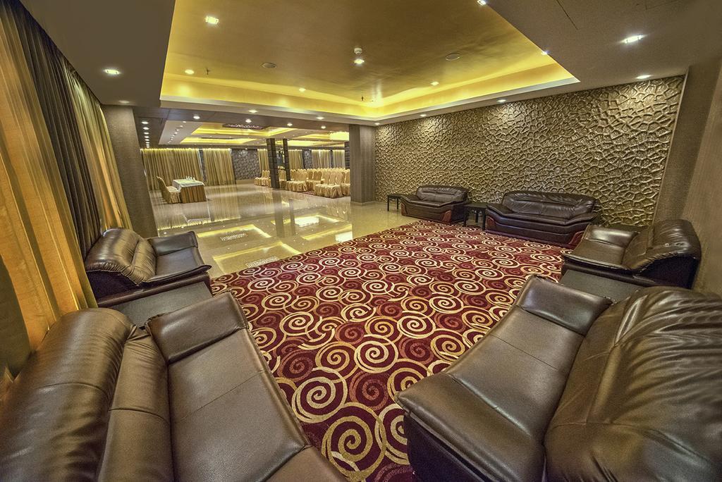 เดอะ เฟิร์น เรสซิเดนซี กลกาตา Hotel โกลกาตา ภายนอก รูปภาพ