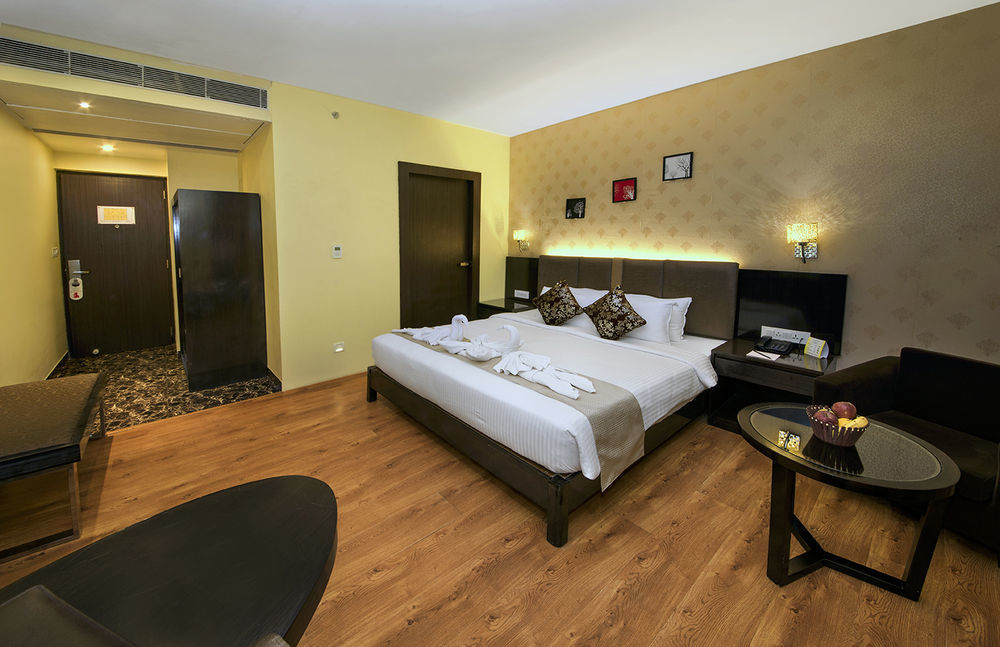 เดอะ เฟิร์น เรสซิเดนซี กลกาตา Hotel โกลกาตา ภายนอก รูปภาพ