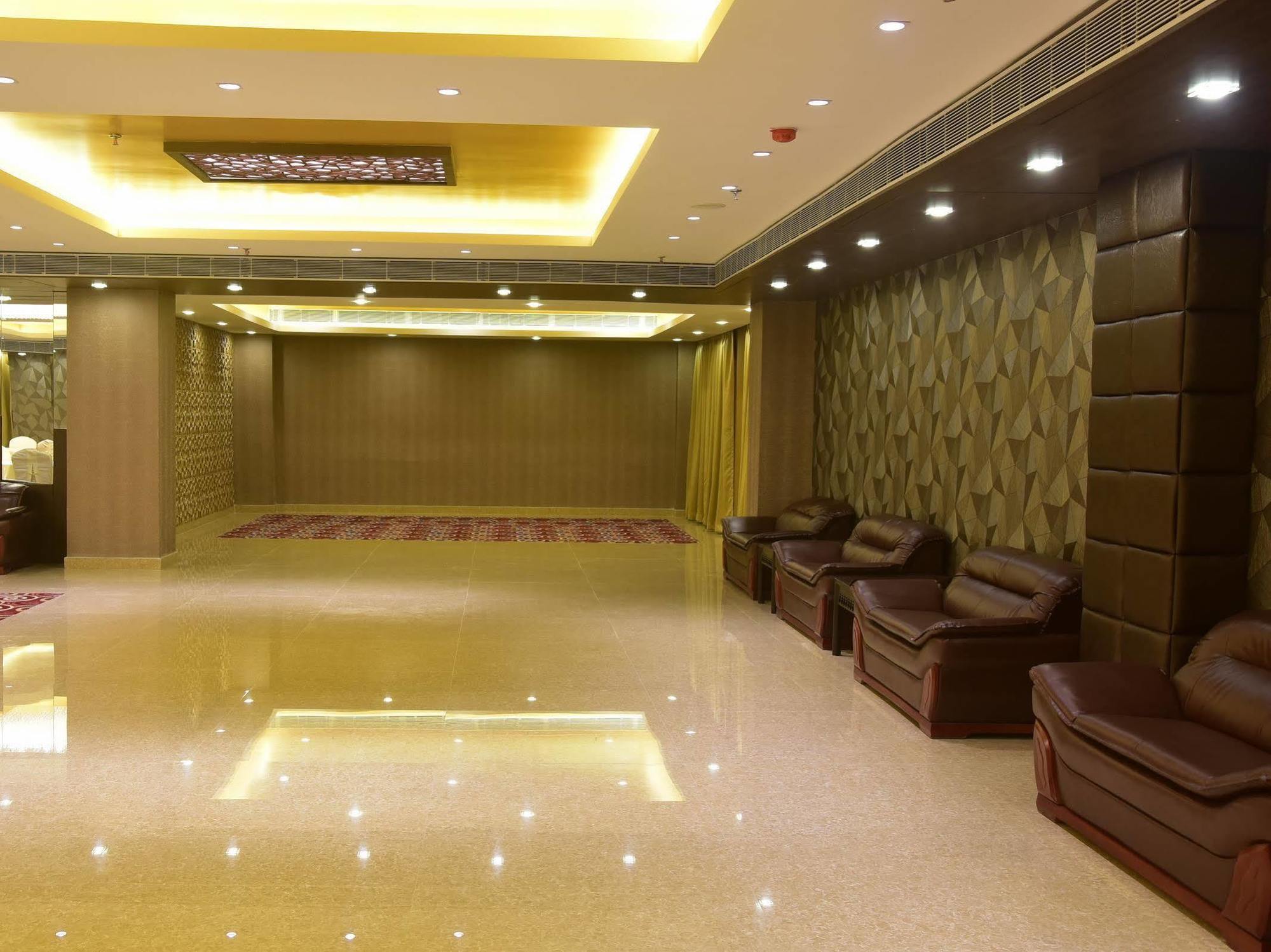 เดอะ เฟิร์น เรสซิเดนซี กลกาตา Hotel โกลกาตา ภายนอก รูปภาพ